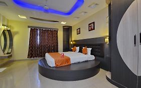 Oyo 10909 Sunrise Inn